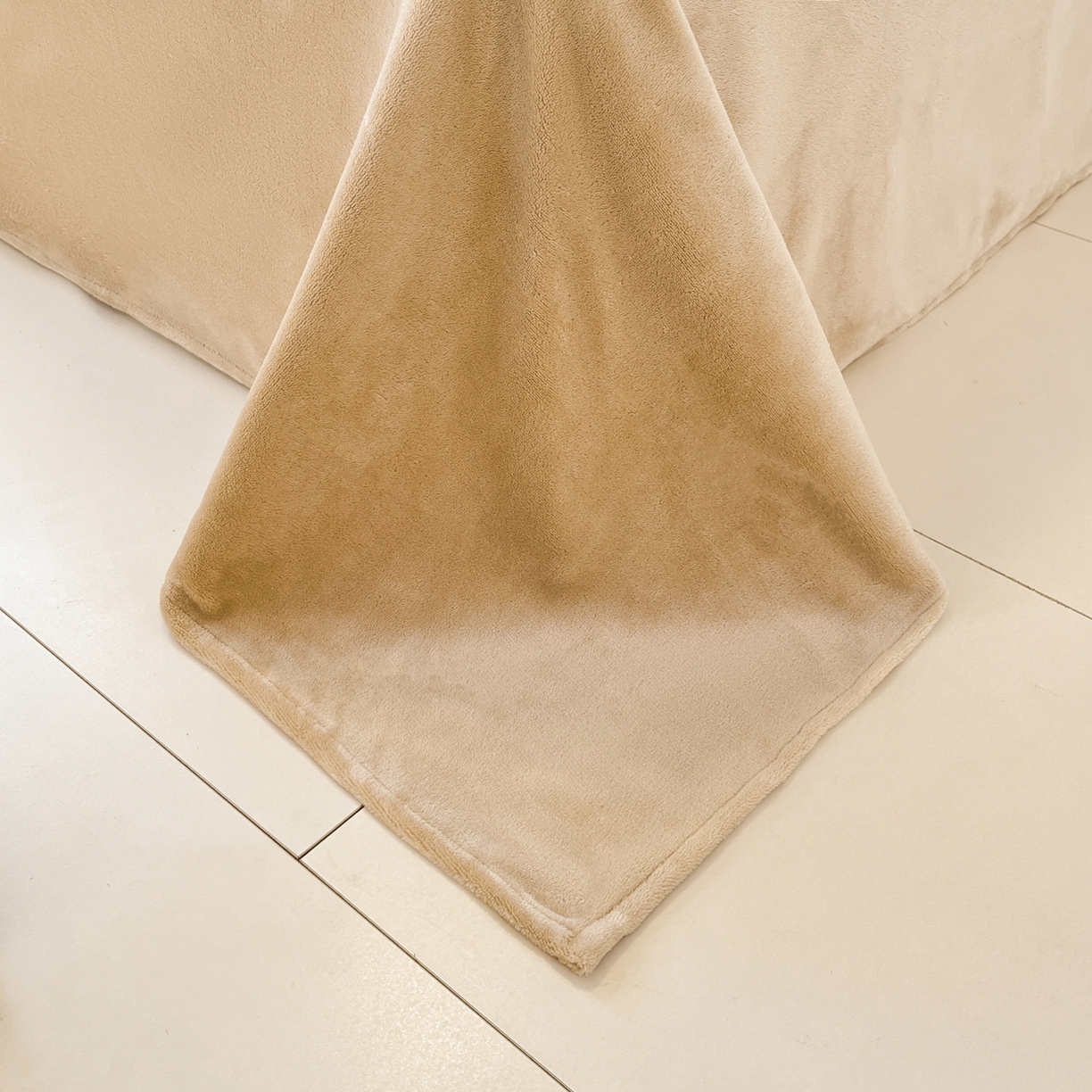 91家纺网 家纺一手货源 找家纺 如一 2025新款卡通毛巾绣系列牛奶绒四件套 豹纹黑皮