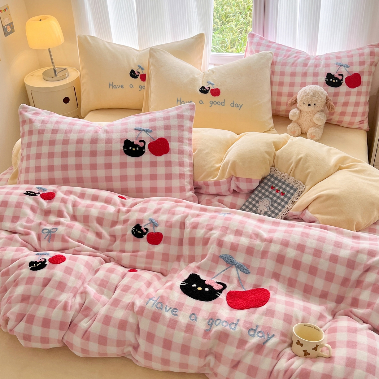 91家纺网 家纺一手货源 找家纺 （总）如一 2025新款卡通毛巾绣系列牛奶绒四件套