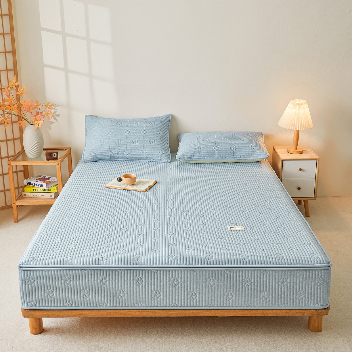 91家纺网 家纺一手货源 找家纺 伊人坊 2025新款全棉水洗棉六面全包床笠床垫保护套拉链床笠 小幸运-雾蓝