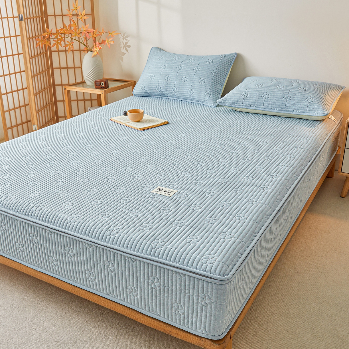 91家纺网 家纺一手货源 找家纺 伊人坊 2025新款全棉水洗棉六面全包床笠床垫保护套拉链床笠 小幸运-雾蓝