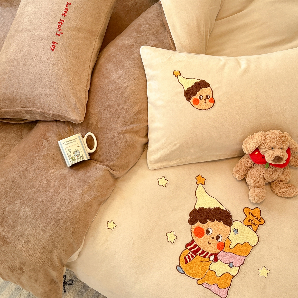 91家纺网 家纺一手货源 找家纺 如一 2025新款卡通毛巾绣系列牛奶绒四件套 星星派对