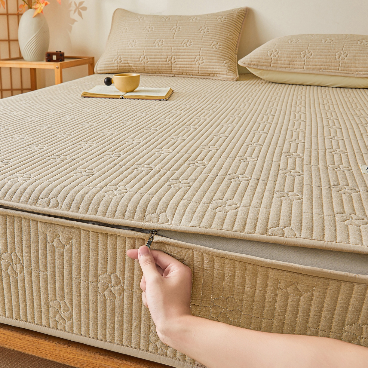 91家纺网 家纺一手货源 找家纺 （总）伊人坊 2025新款全棉水洗棉六面全包床笠床垫保护套拉链床笠