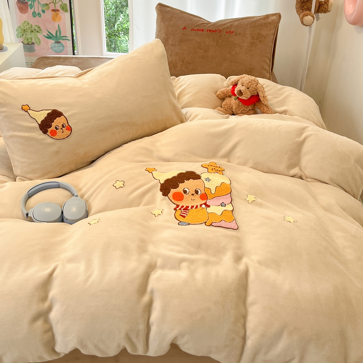 91家纺网 家纺一手货源 找家纺 如一 2025新款卡通毛巾绣系列牛奶绒四件套 星星派对