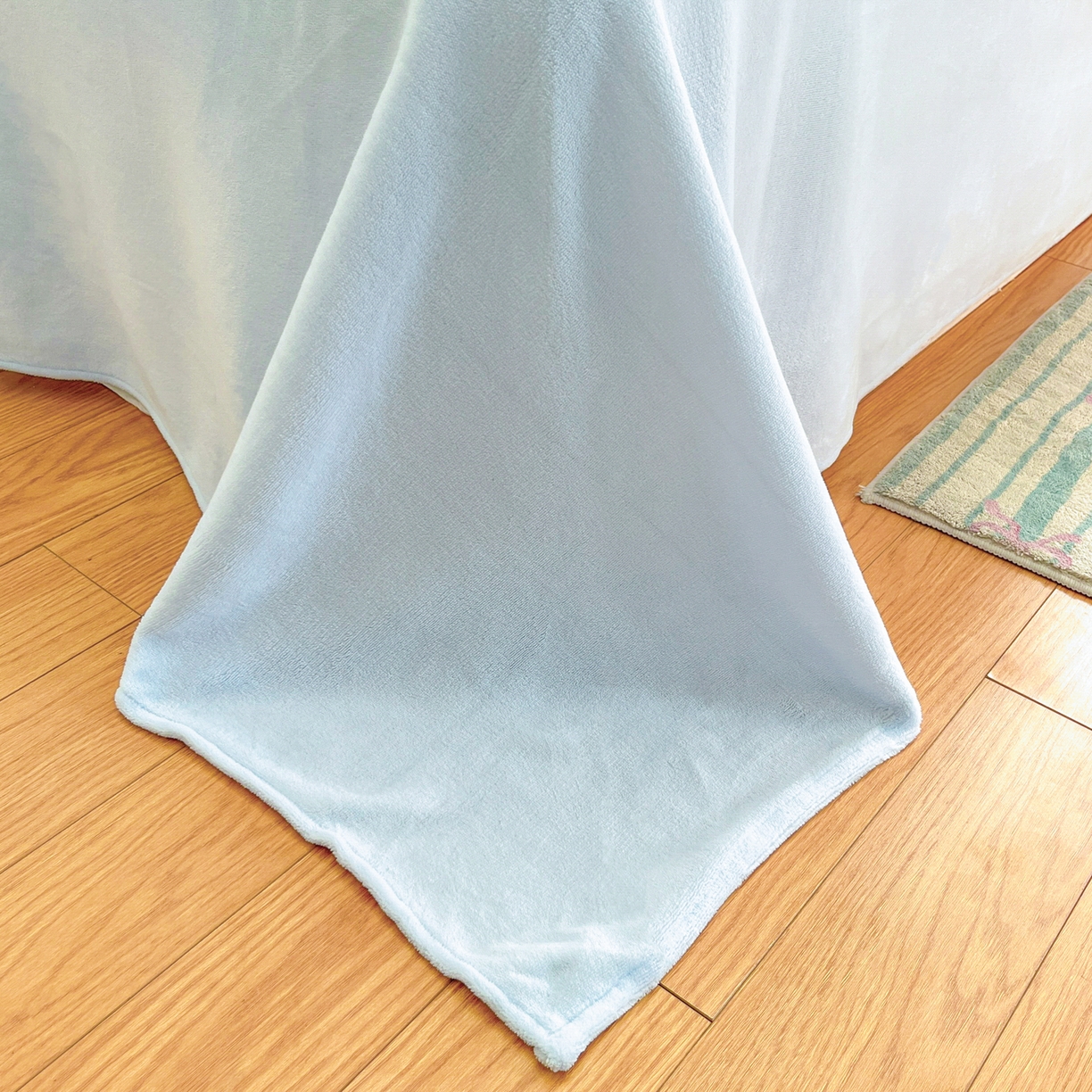 91家纺网 家纺一手货源 找家纺 如一 2025新款卡通毛巾绣系列牛奶绒四件套 快乐企鹅