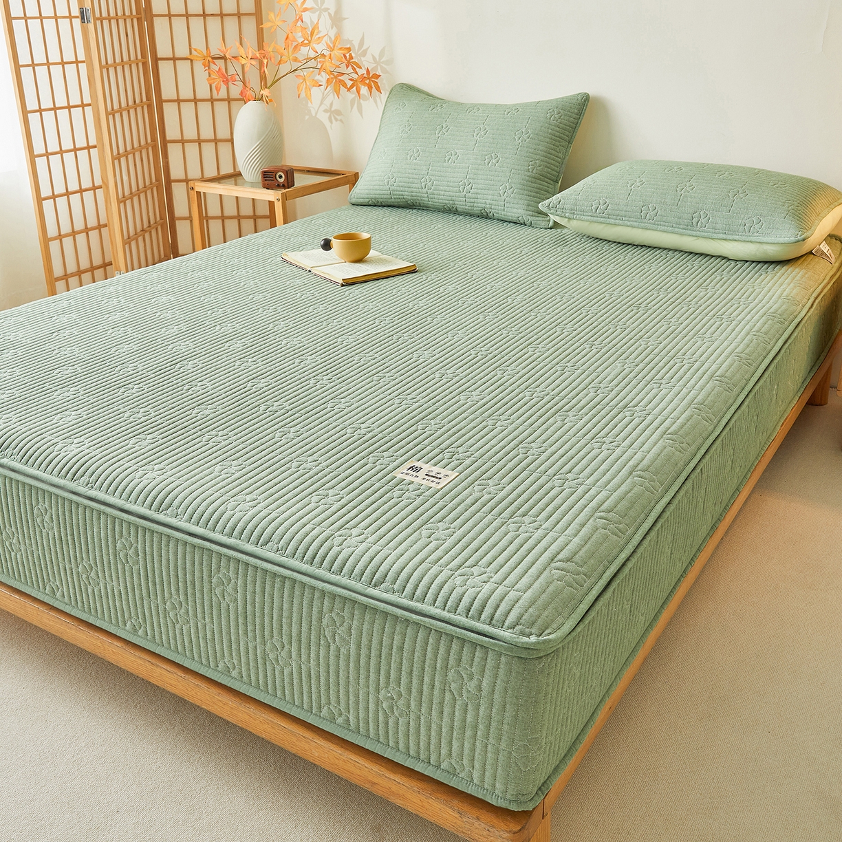 91家纺网 家纺一手货源 找家纺 伊人坊 2025新款全棉水洗棉六面全包床笠床垫保护套拉链床笠 小幸运-果绿