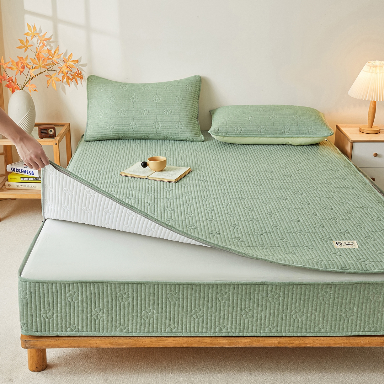 91家纺网 家纺一手货源 找家纺 伊人坊 2025新款全棉水洗棉六面全包床笠床垫保护套拉链床笠 小幸运-果绿