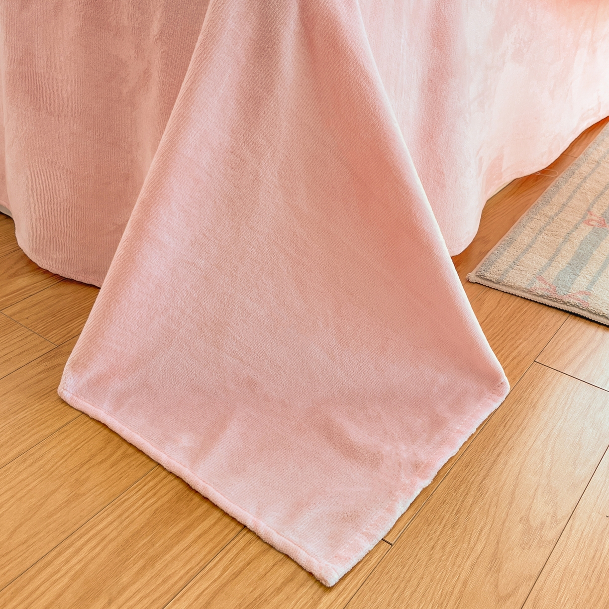 91家纺网 家纺一手货源 找家纺 如一 2025新款卡通毛巾绣系列牛奶绒四件套 星月猫咪