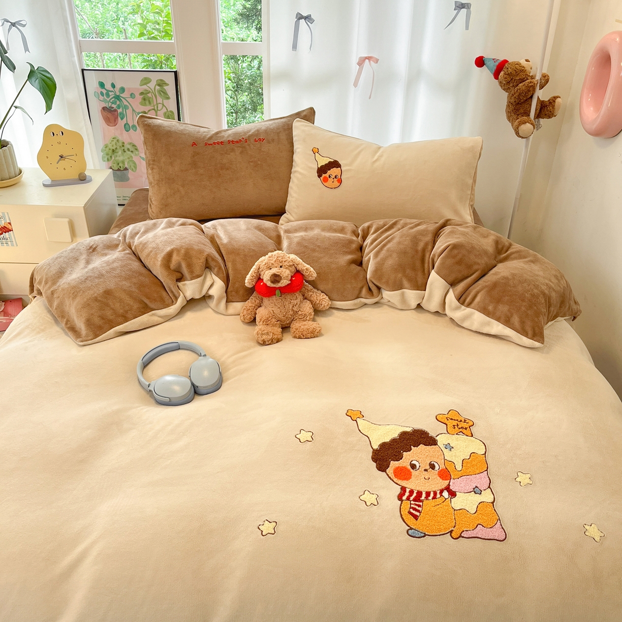 91家纺网 家纺一手货源 找家纺 如一 2025新款卡通毛巾绣系列牛奶绒四件套 星星派对