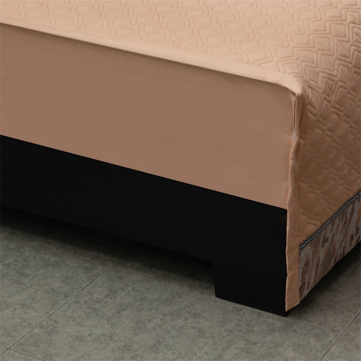 91家纺网 家纺一手货源 找家纺 OL家纺 2025新款天丝棉色织大提花四件套系列 派对时光