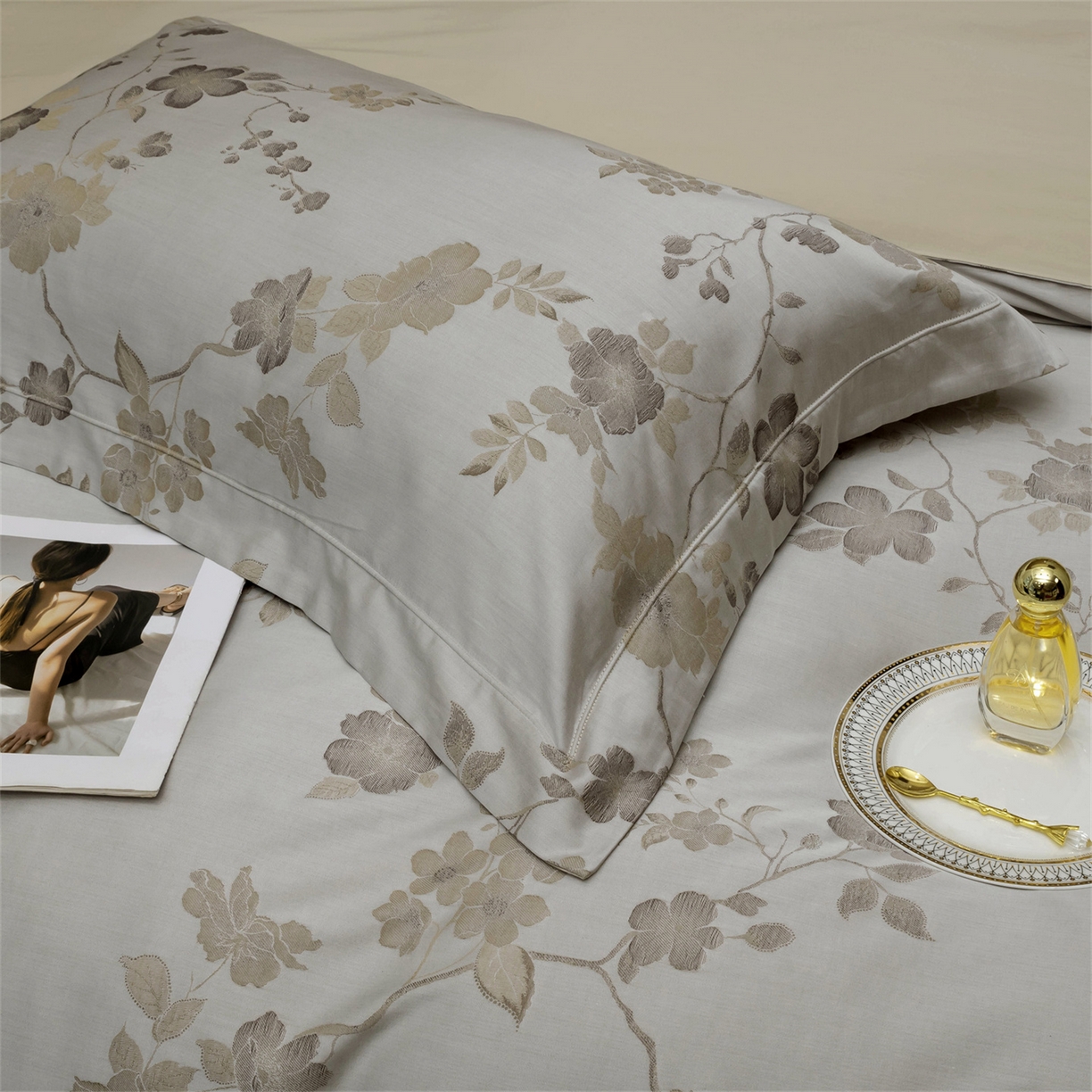 91家纺网 家纺一手货源 找家纺 OL家纺 2025新款天丝棉色织大提花四件套系列 绯色时空-棕