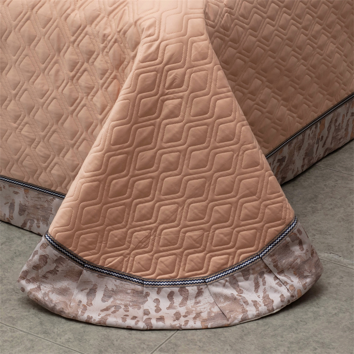 91家纺网 家纺一手货源 找家纺 OL家纺 2025新款天丝棉色织大提花四件套系列 派对时光