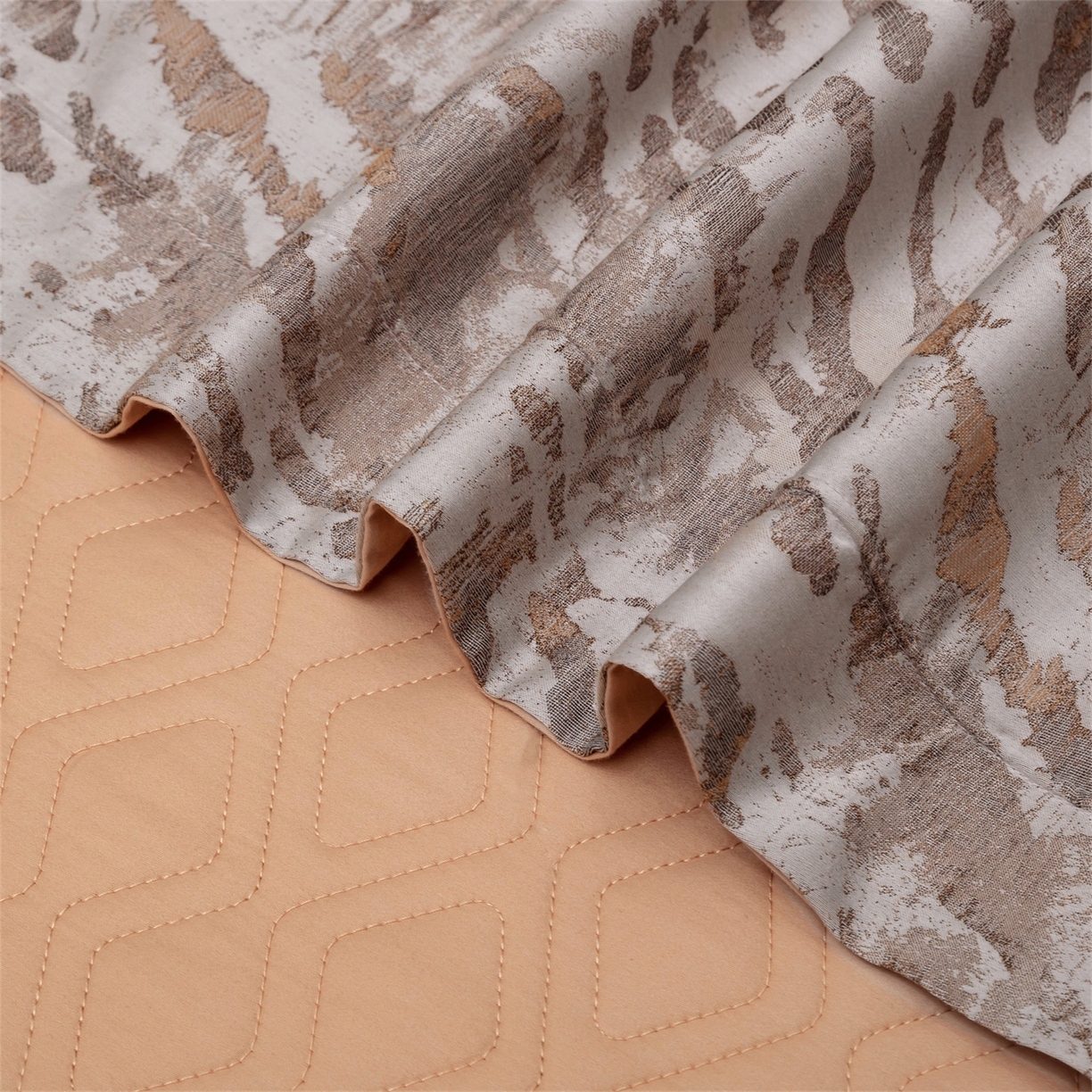 91家纺网 家纺一手货源 找家纺 OL家纺 2025新款天丝棉色织大提花四件套系列 派对时光