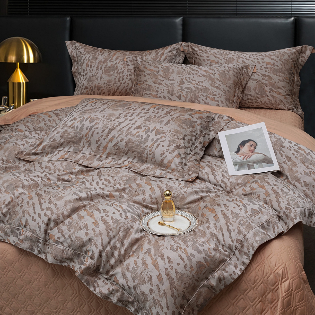 91家纺网 家纺一手货源 找家纺 OL家纺 2025新款天丝棉色织大提花四件套系列 派对时光