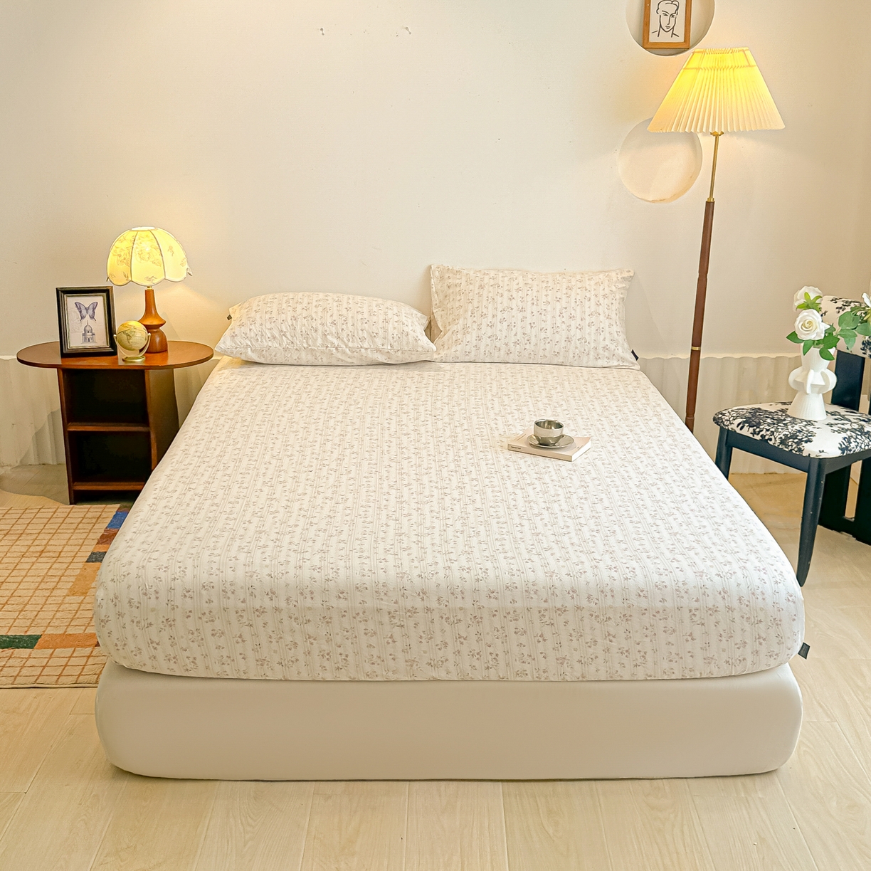 91家纺网 家纺一手货源 找家纺 多乐家纺 2025新款韩系花卉加厚舒柔棉印花单床笠 床笠三件套 秘境