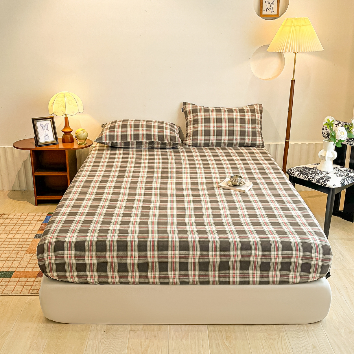 91家纺网 家纺一手货源 找家纺 多乐家纺 2025新款韩系花卉加厚舒柔棉印花单床笠 床笠三件套 山野红