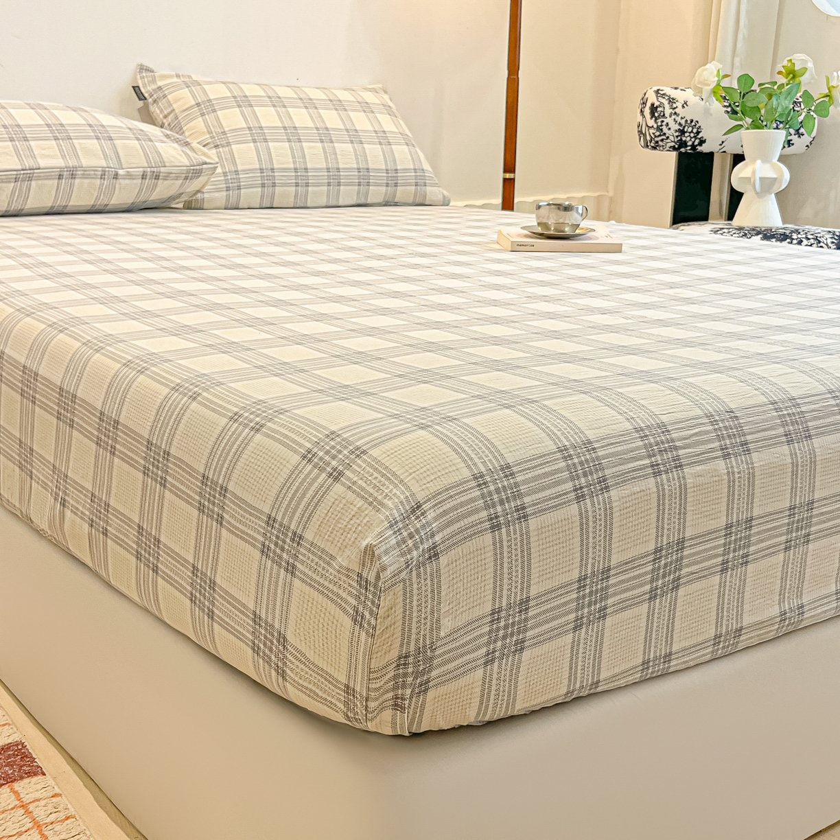 91家纺网 家纺一手货源 找家纺 多乐家纺 2025新款韩系花卉加厚舒柔棉印花单床笠 床笠三件套 山野灰