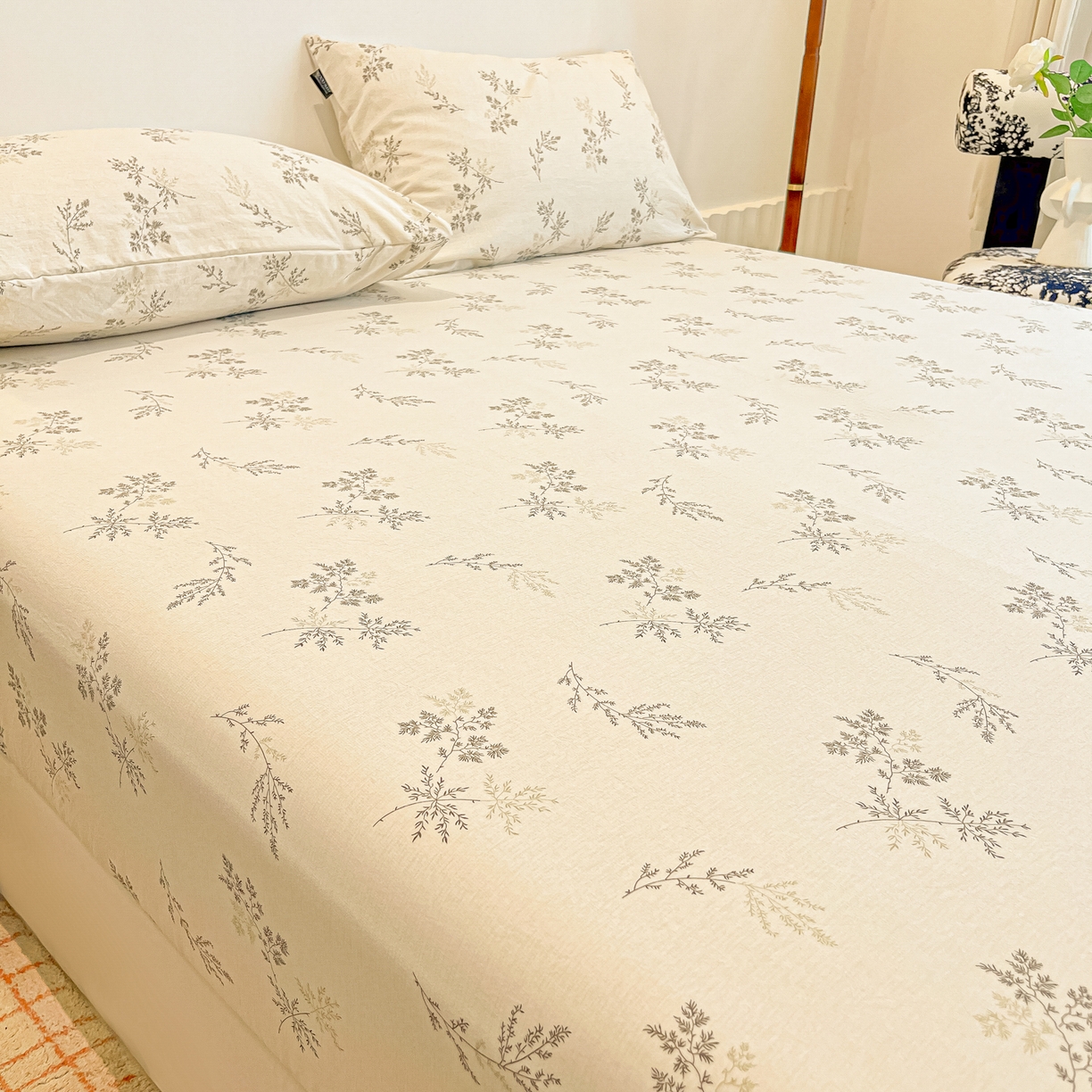 91家纺网 家纺一手货源 找家纺 多乐家纺 2025新款韩系花卉加厚舒柔棉印花单床笠 床笠三件套 南城旧事