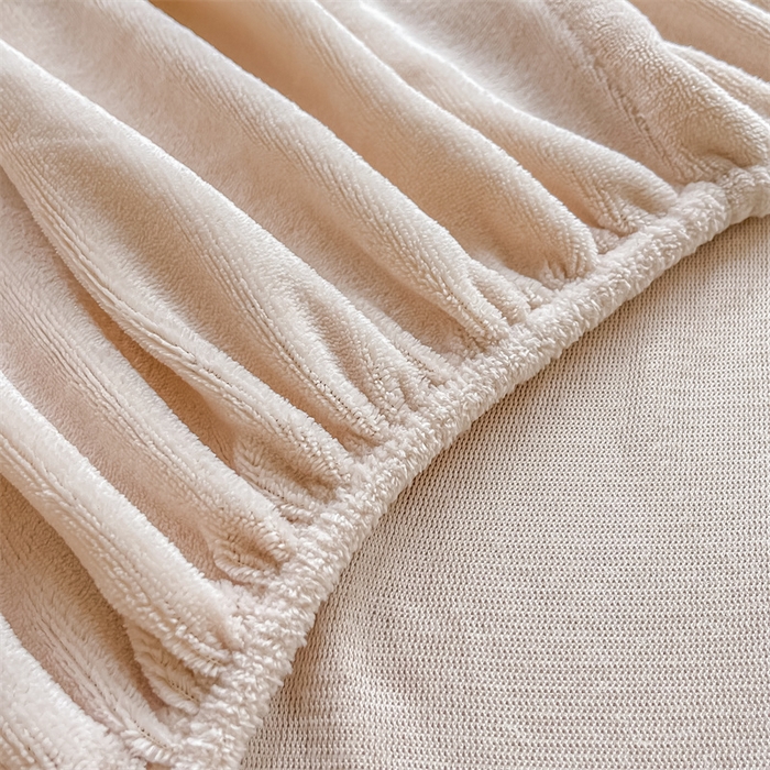 91家纺网 家纺一手货源 找家纺 莎臣豹 2025新款保暖牛奶绒加厚水晶绒纯色床笠可配三件套 水晶绒床笠米色