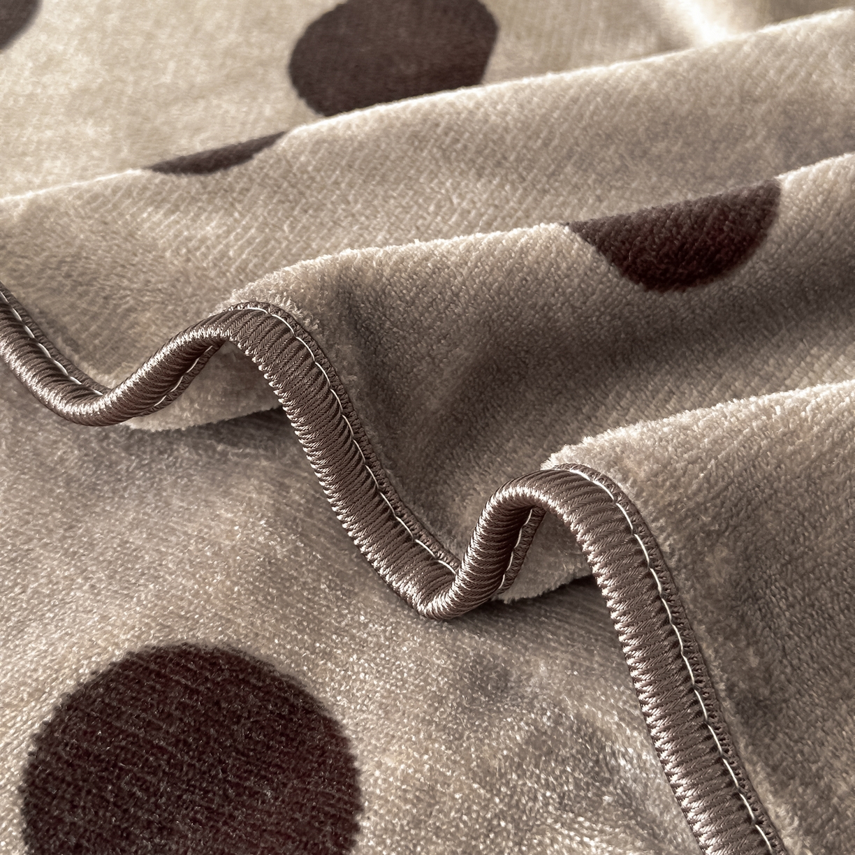 91家纺网 家纺一手货源 找家纺 （总）凤杰家纺 2025新款加厚牛奶绒床盖四件套