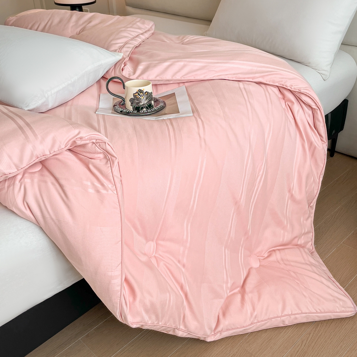 91家纺网 家纺一手货源 找家纺 芭芭棉家纺 2025新款芭芭棉全棉大豆被被子被芯 粉色