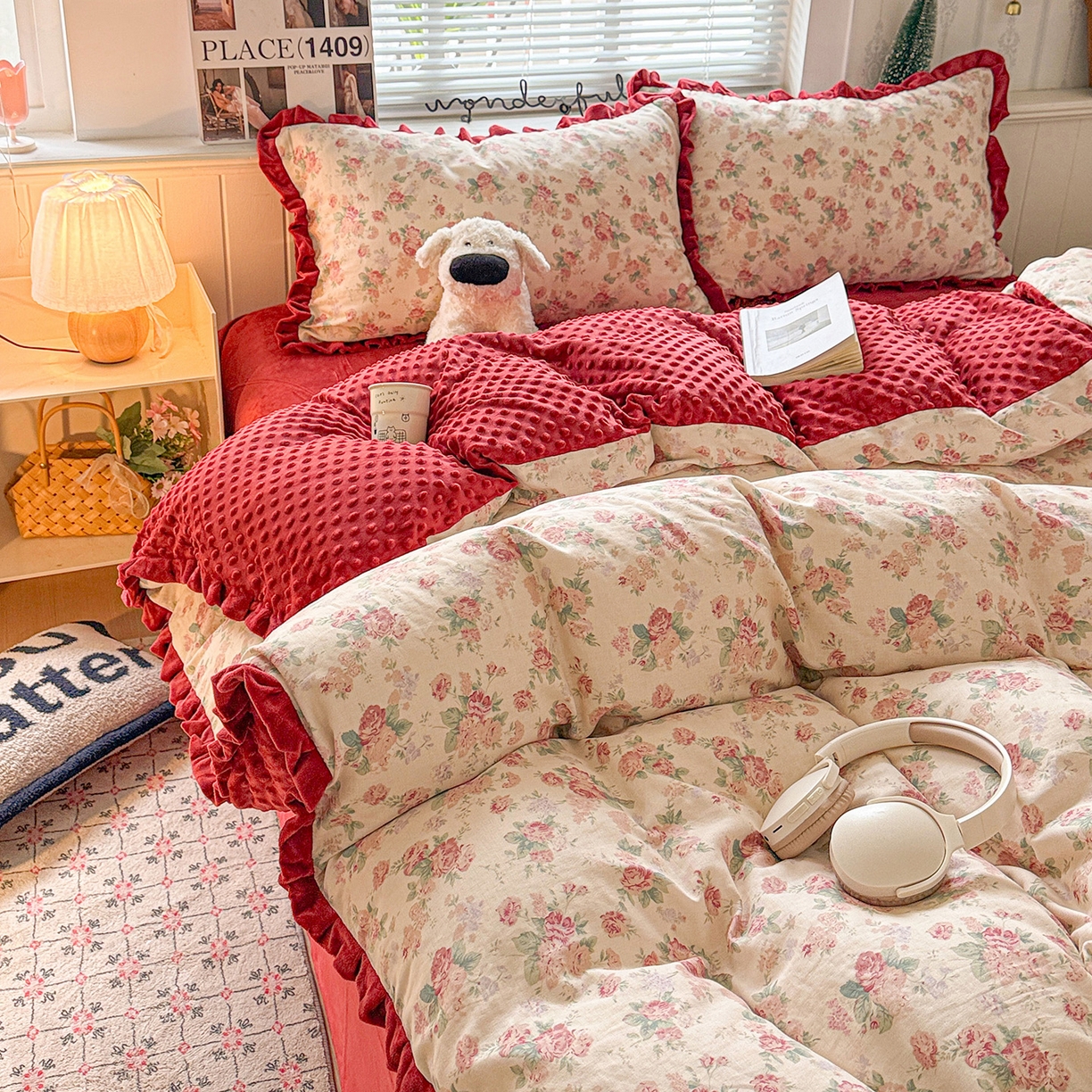 91家纺网 家纺一手货源 找家纺 （总）黛馨 2025秋冬新款棉加绒全棉双层纱宝宝绒工艺款花边四件套-花边款