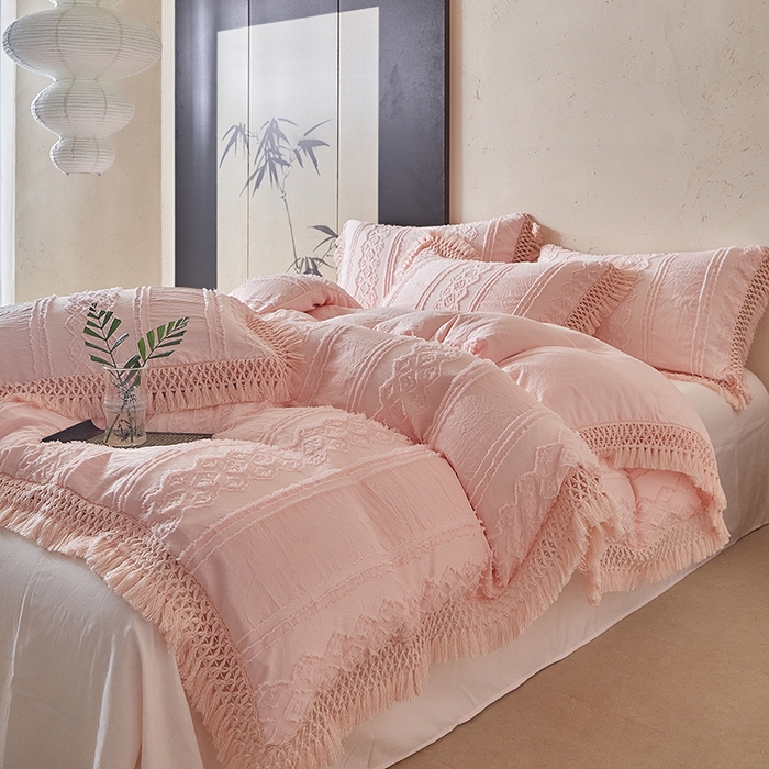91家纺网 家纺一手货源 找家纺 缘生活 2025新款立体剪花流苏四件套 四季通用-新增花型 剪花巴洛克 流苏+粉色