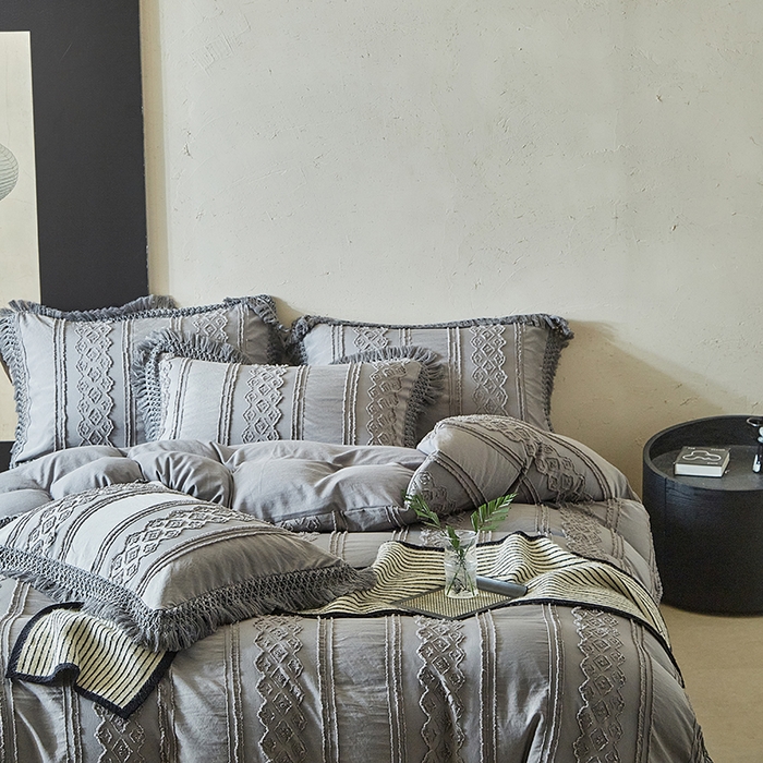 91家纺网 家纺一手货源 找家纺 缘生活 2025新款立体剪花流苏四件套 四季通用-新增花型 剪花巴洛克 流苏+烟灰