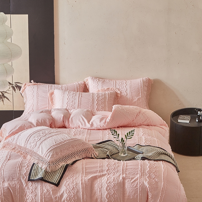 91家纺网 家纺一手货源 找家纺 缘生活 2025新款立体剪花流苏四件套 四季通用-新增花型 剪花巴洛克 流苏+粉色