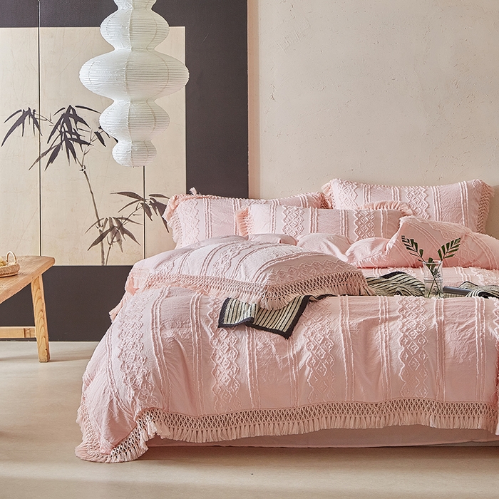 91家纺网 家纺一手货源 找家纺 缘生活 2025新款立体剪花流苏四件套 四季通用-新增花型 剪花巴洛克 流苏+粉色