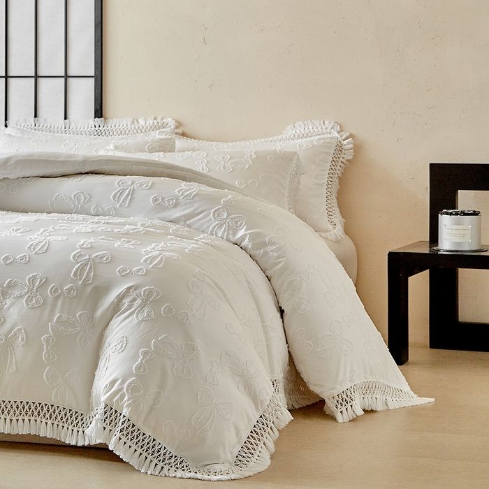 91家纺网 家纺一手货源 找家纺 缘生活 2025新款立体剪花流苏四件套 四季通用-新增花型 剪花蝴蝶结 流苏+白色