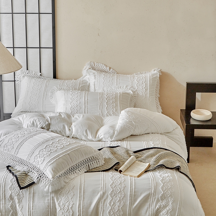 91家纺网 家纺一手货源 找家纺 缘生活 2025新款立体剪花流苏四件套 四季通用-新增花型 剪花巴洛克 流苏+白色