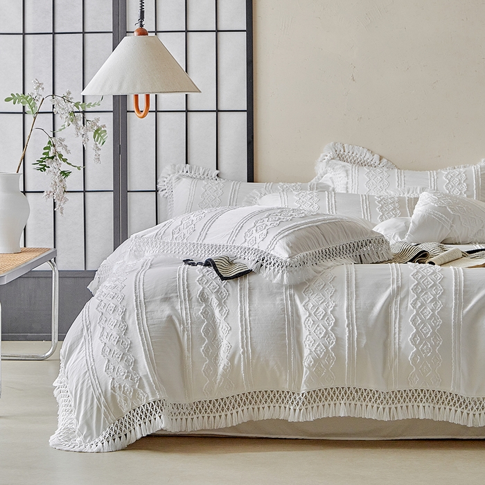 91家纺网 家纺一手货源 找家纺 缘生活 2025新款立体剪花流苏四件套 四季通用-新增花型 剪花巴洛克 流苏+白色