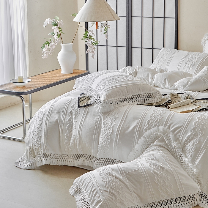 91家纺网 家纺一手货源 找家纺 缘生活 2025新款立体剪花流苏四件套 四季通用-新增花型 剪花巴洛克 流苏+白色