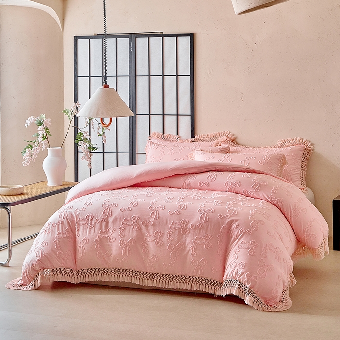 91家纺网 家纺一手货源 找家纺 缘生活 2025新款立体剪花流苏四件套 四季通用-新增花型 剪花蝴蝶结 流苏+粉色