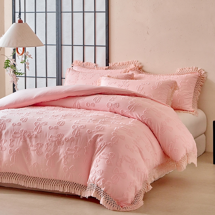 91家纺网 家纺一手货源 找家纺 缘生活 2025新款立体剪花流苏四件套 四季通用-新增花型 剪花蝴蝶结 流苏+粉色