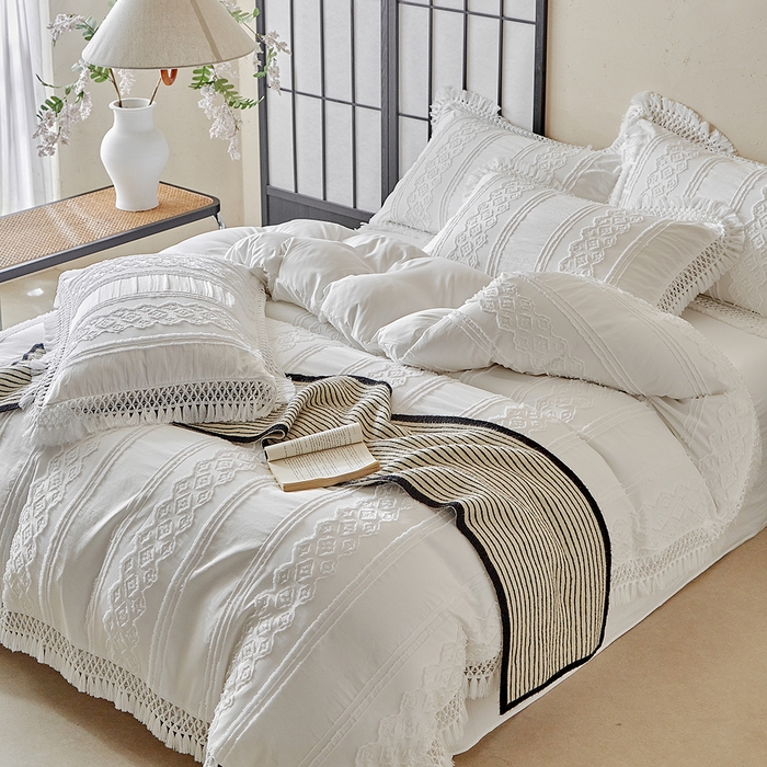 91家纺网 家纺一手货源 找家纺 缘生活 2025新款立体剪花流苏四件套 四季通用-新增花型 剪花巴洛克 流苏+白色