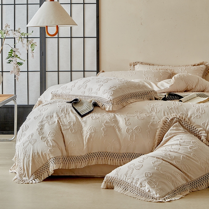 91家纺网 家纺一手货源 找家纺 缘生活 2025新款立体剪花流苏四件套 四季通用-新增花型 剪花蝴蝶结 流苏+卡其