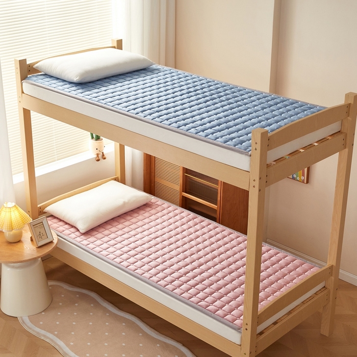 91家纺网 家纺一手货源 找家纺 （总）元昊床垫 2025新款牛奶绒学生宿舍夹棉床垫直角防滑床垫