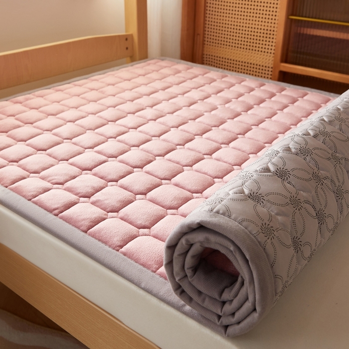 91家纺网 家纺一手货源 找家纺 元昊床垫 2025新款牛奶绒学生宿舍夹棉床垫直角防滑床垫 大自然-粉