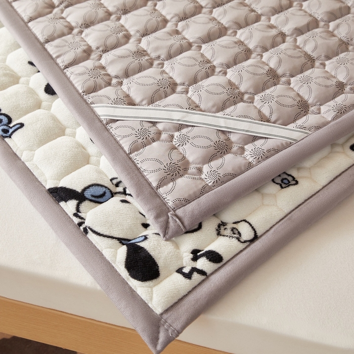 91家纺网 家纺一手货源 找家纺 元昊床垫 2025新款牛奶绒学生宿舍夹棉床垫直角防滑床垫 大耳朵狗