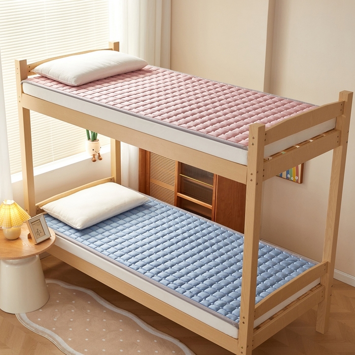 元昊床垫 2025新款牛奶绒学生宿舍夹棉床垫直角防滑床垫 大自然-蓝