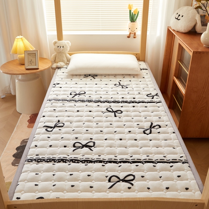 91家纺网 家纺一手货源 找家纺 元昊床垫 2025新款牛奶绒学生宿舍夹棉床垫直角防滑床垫 蝴蝶结