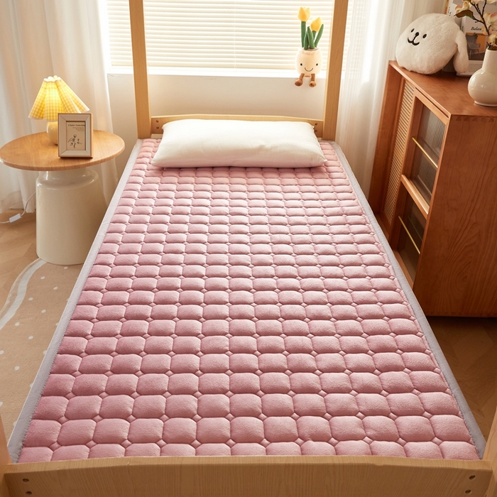 91家纺网 家纺一手货源 找家纺 元昊床垫 2025新款牛奶绒学生宿舍夹棉床垫直角防滑床垫 大自然-粉