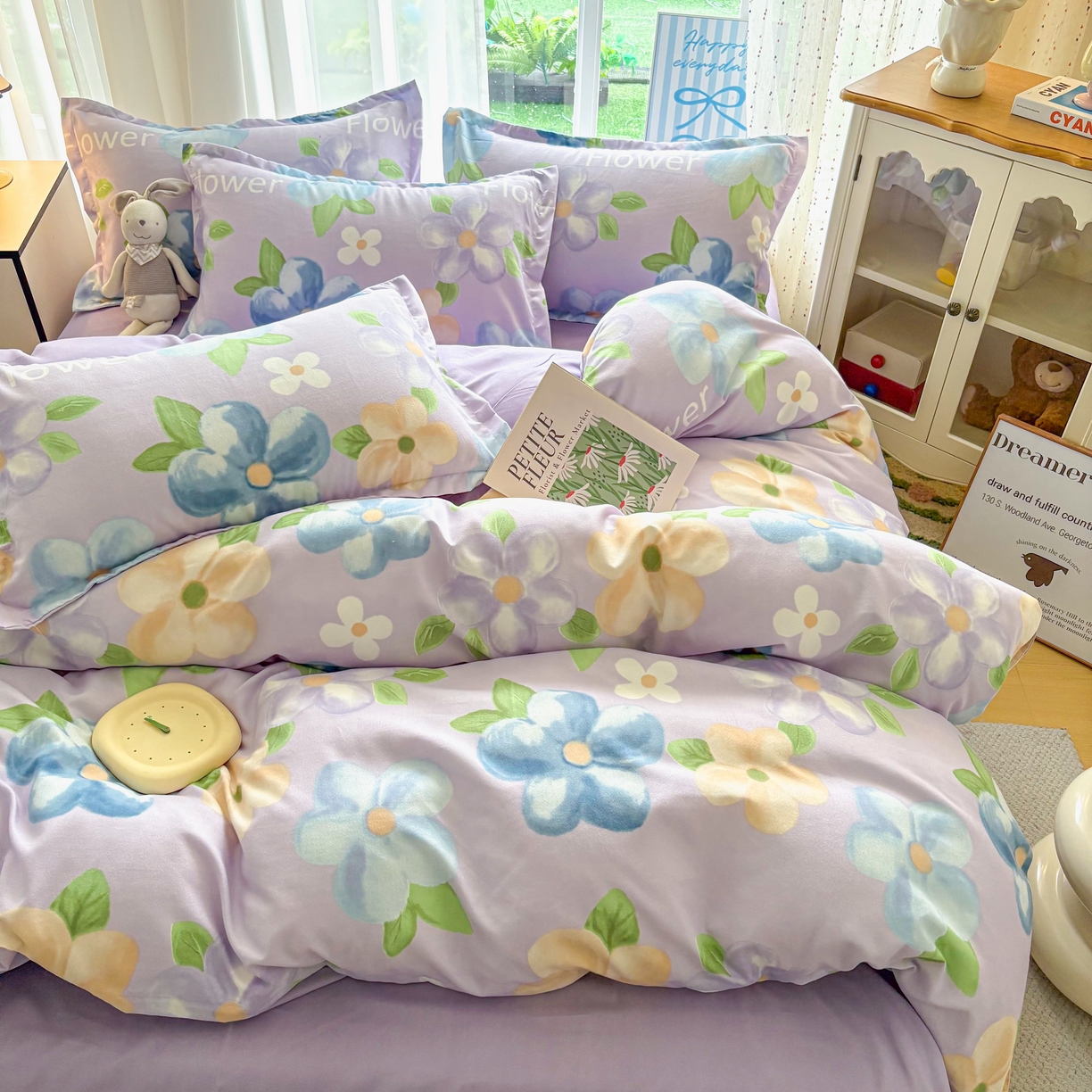 91家纺网 家纺一手货源 找家纺 正莱欣 2025新品加厚生态棉磨毛四件套高克重植物羊绒床单款床笠款四件套大量现货（学生三件套）巴黎花染