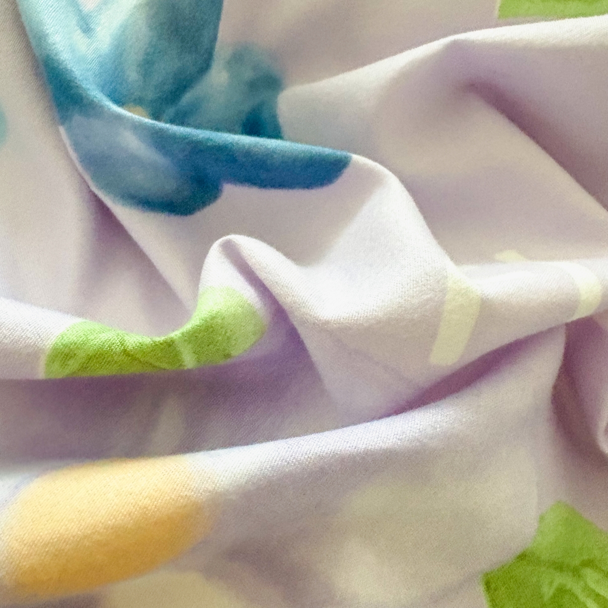 91家纺网 家纺一手货源 找家纺 正莱欣 2025新品加厚生态棉磨毛四件套高克重植物羊绒床单款床笠款四件套大量现货（学生三件套）巴黎花染