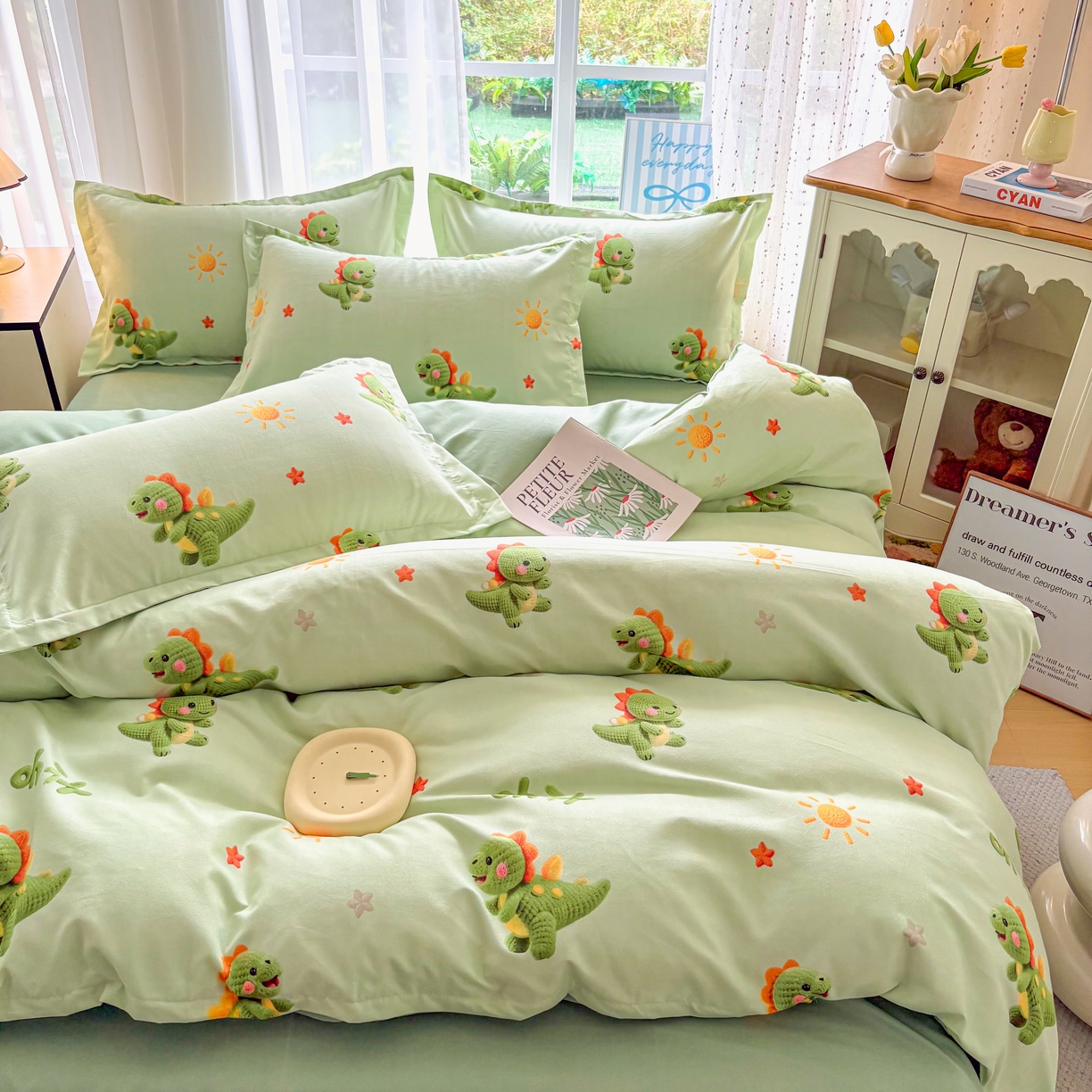 91家纺网 家纺一手货源 找家纺 正莱欣 2025新品加厚生态棉磨毛四件套高克重植物羊绒床单款床笠款四件套大量现货（学生三件套）小萌龙