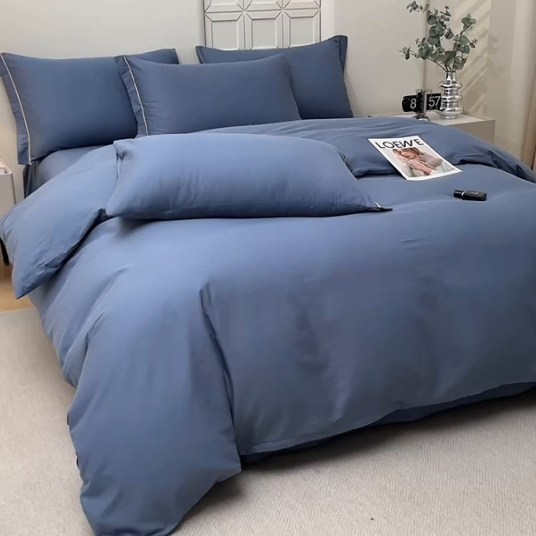 91家纺网 家纺一手货源 找家纺 宇彬家纺 2026新款A类13374全棉纯棉母婴级纯色四件套贡缎新疆长绒轻奢缩水足可定做 一字绣-宾利蓝