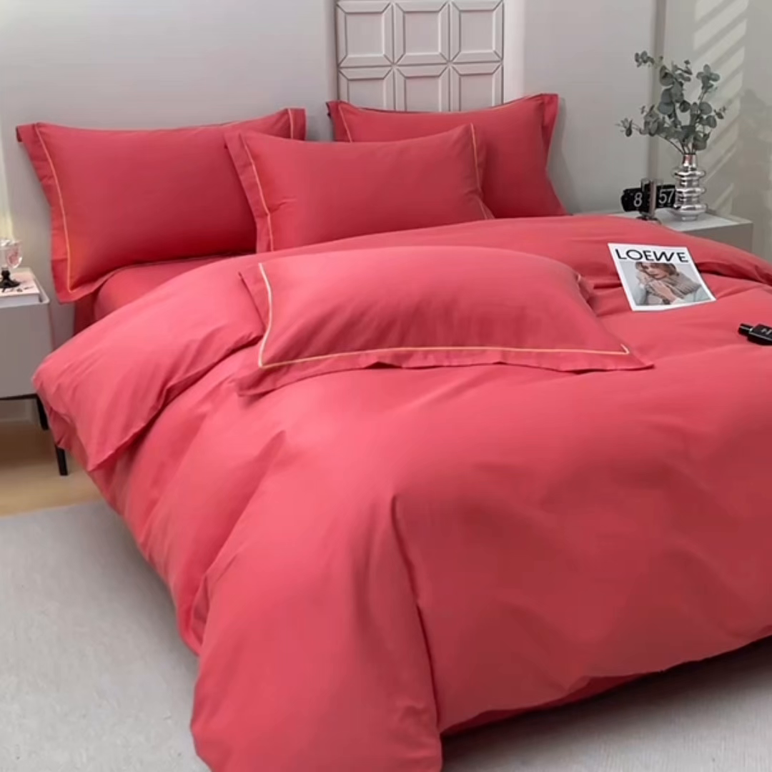 91家纺网 家纺一手货源 找家纺 宇彬家纺 2026新款A类13374全棉纯棉母婴级纯色四件套贡缎新疆长绒轻奢缩水足可定做 一字绣-宝石红