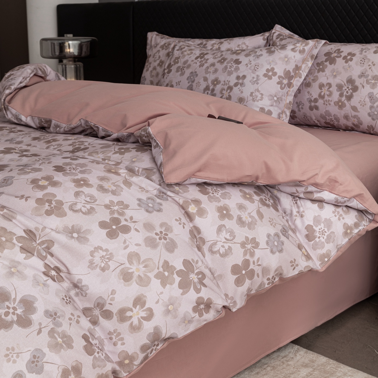 91家纺网 家纺一手货源 找家纺 晶缦家纺 2025新款加厚纯棉全棉磨毛四件套 春风恋影棕