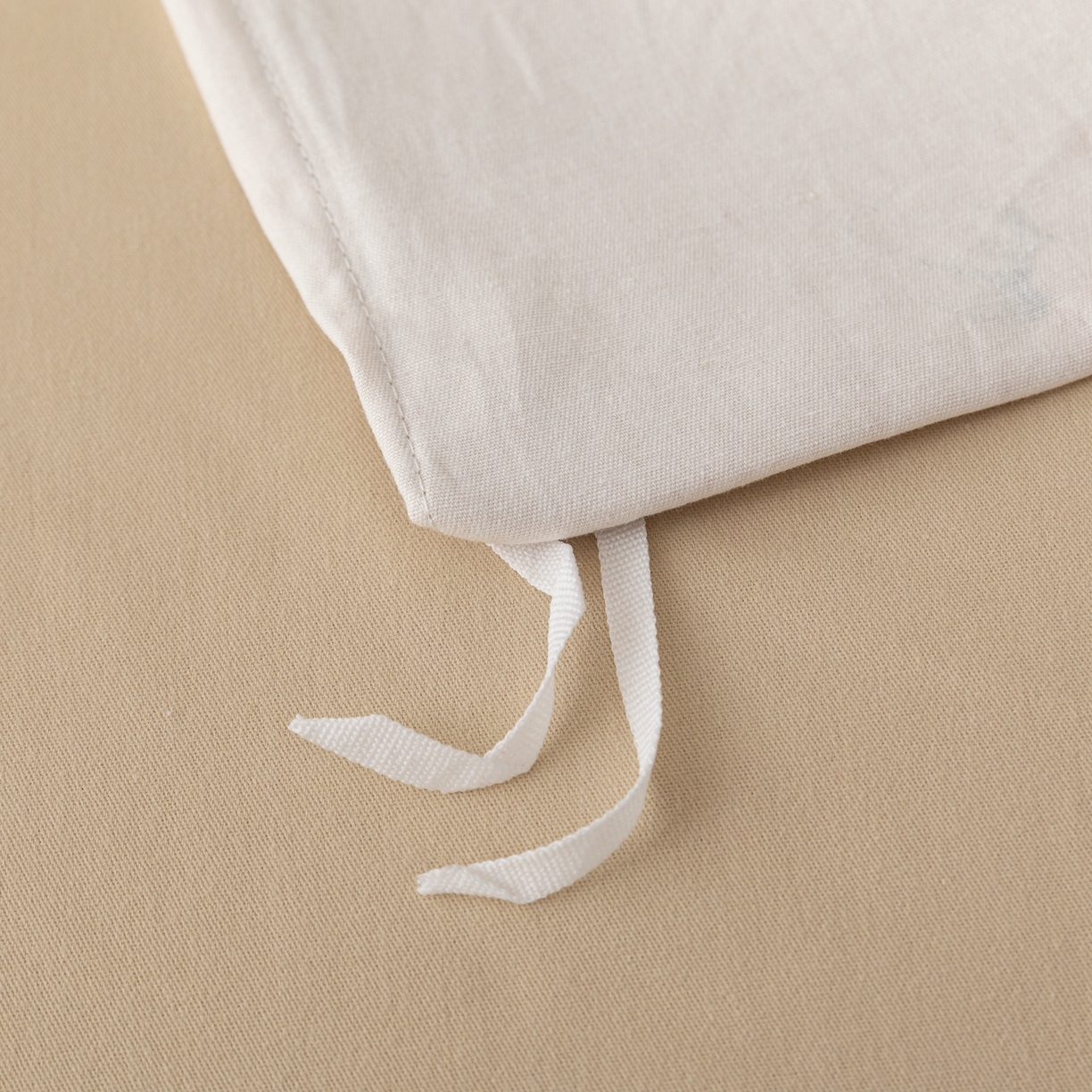 91家纺网 家纺一手货源 找家纺 晶缦家纺 2025新款加厚纯棉全棉磨毛四件套 玫瑰时光黄